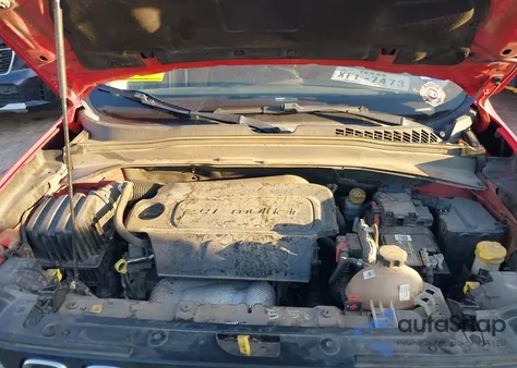 2016 Jeep Renegade Latitude из США, поврежденный, VIN ZACCJBBT2GPD40042